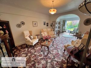 Lounge- click for photo gallery